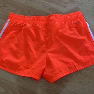 NWOT size M never worn too small for me